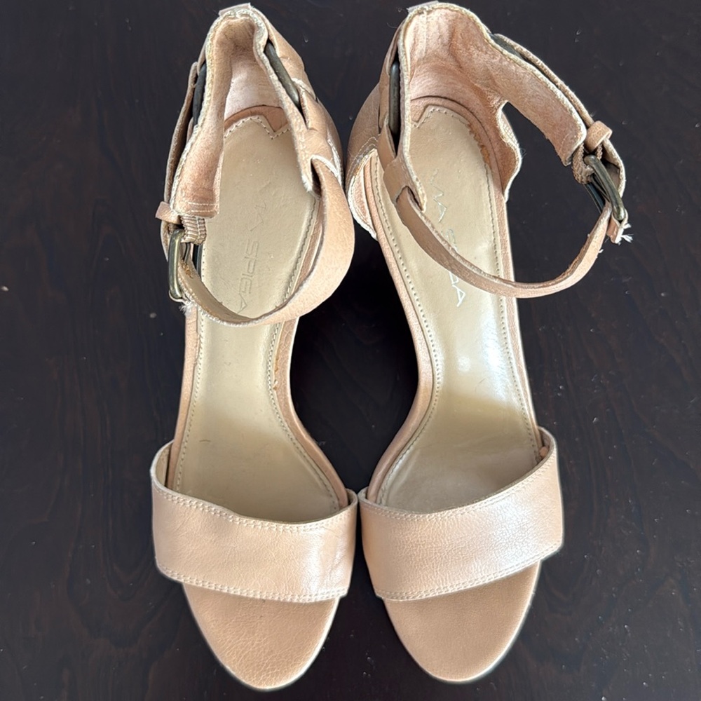 Via Spiga natural leather heels